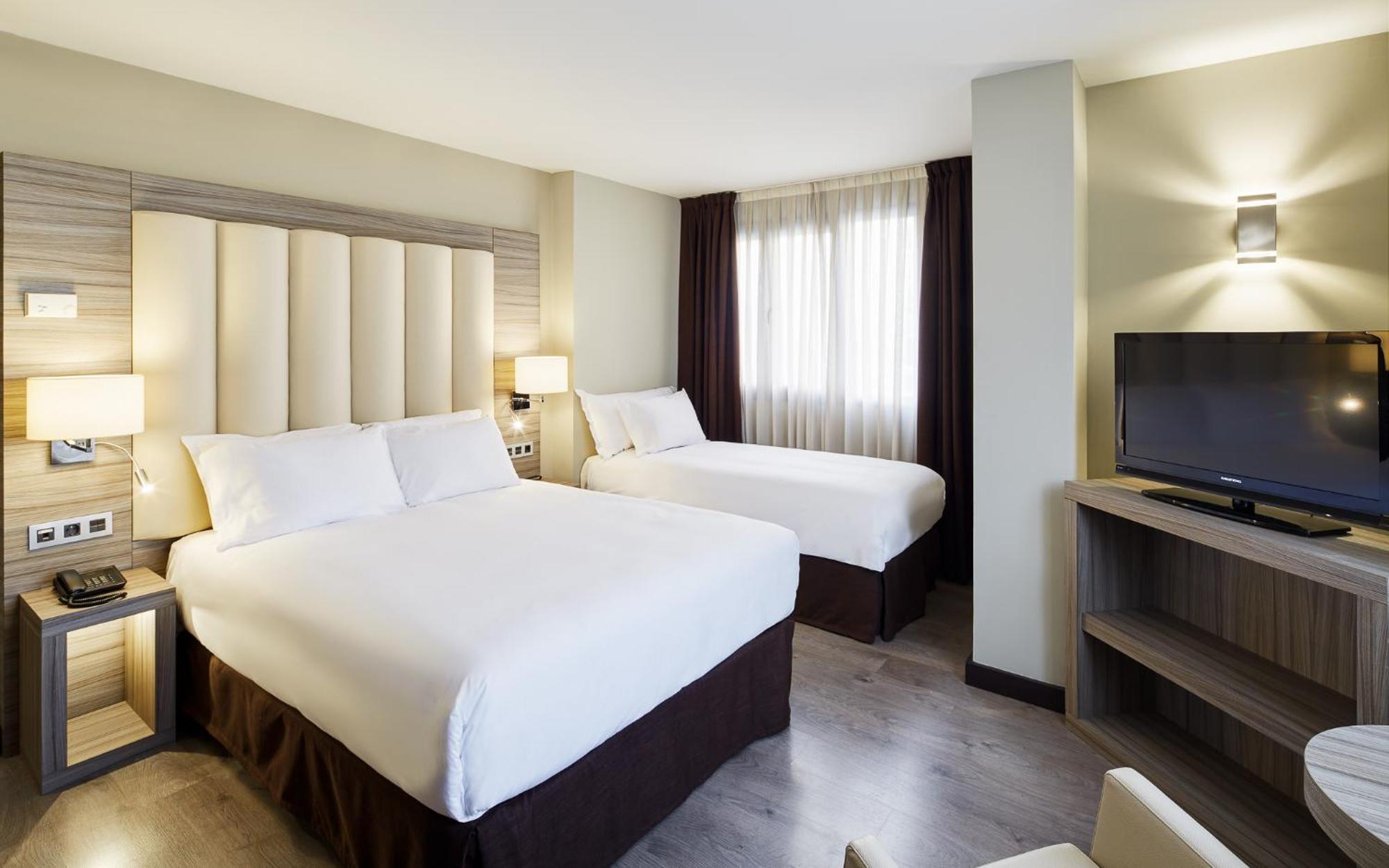 Triple Room,1588055905:JPEG